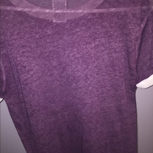 T-Shirt - Picture 3 of 3